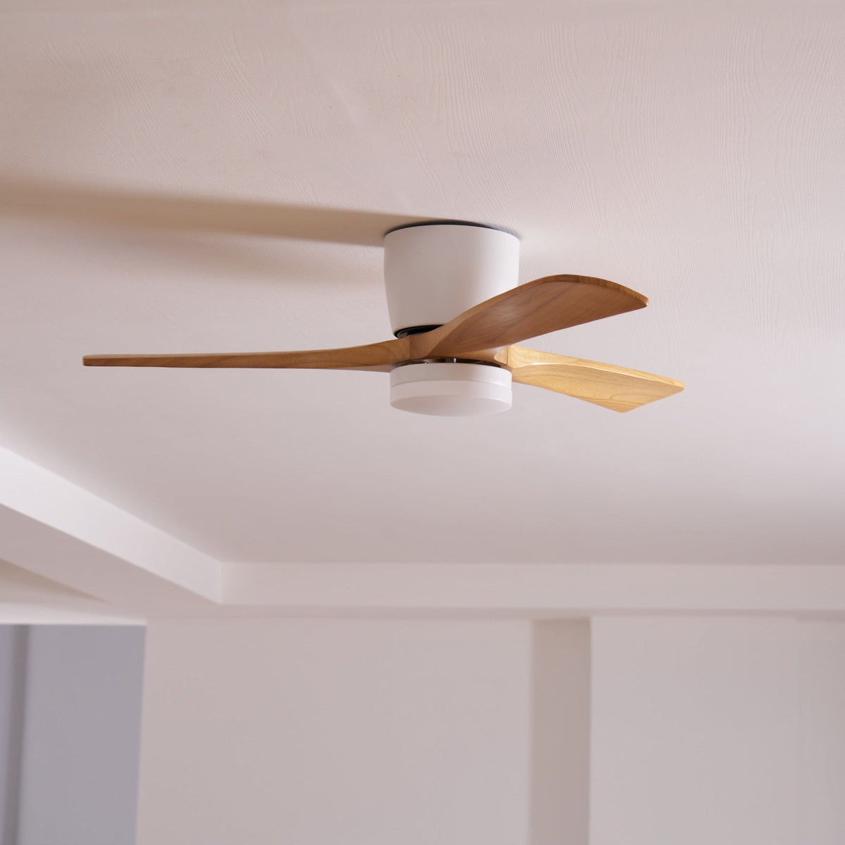 nordic-wooden-ceiling-fan-light