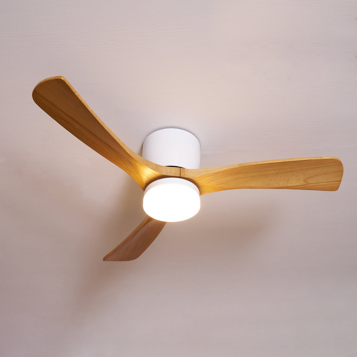 nordic-wooden-ceiling-fan-light