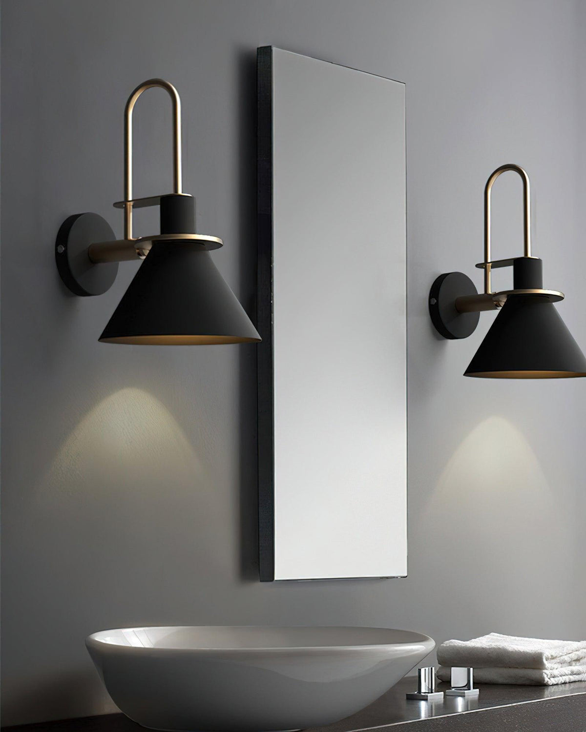 nordic-metal-wall-sconce
