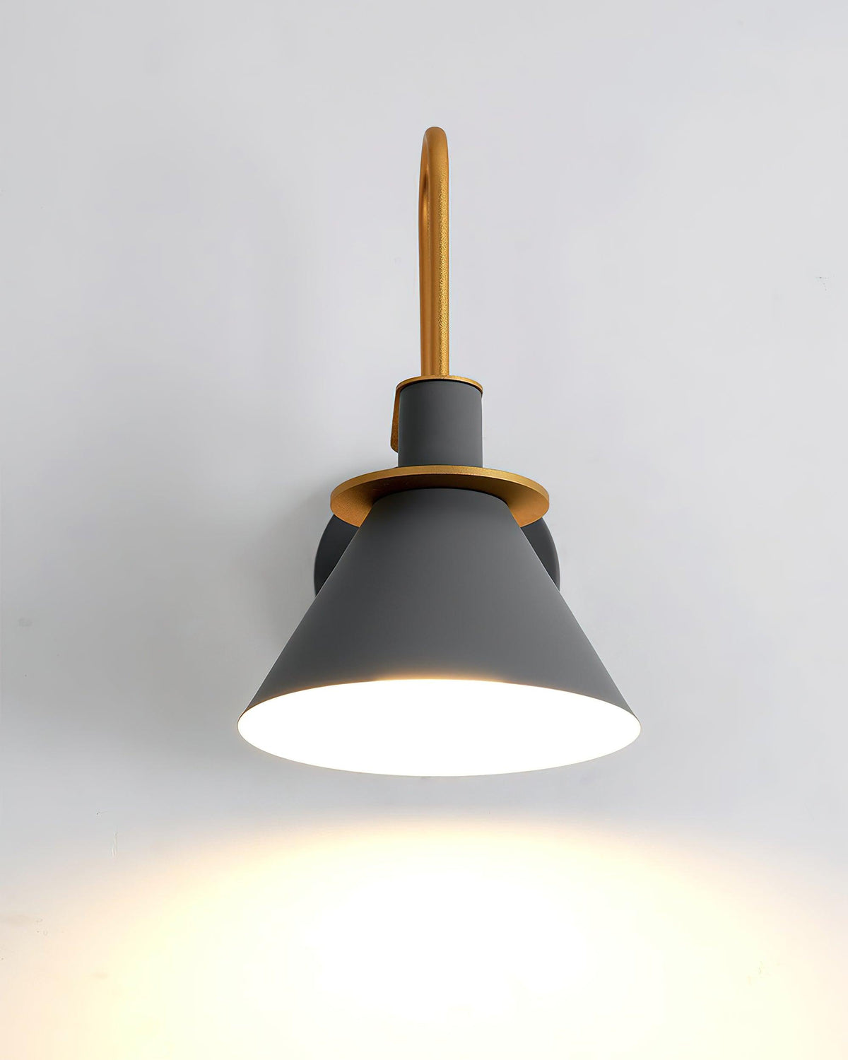 nordic-metal-wall-sconce