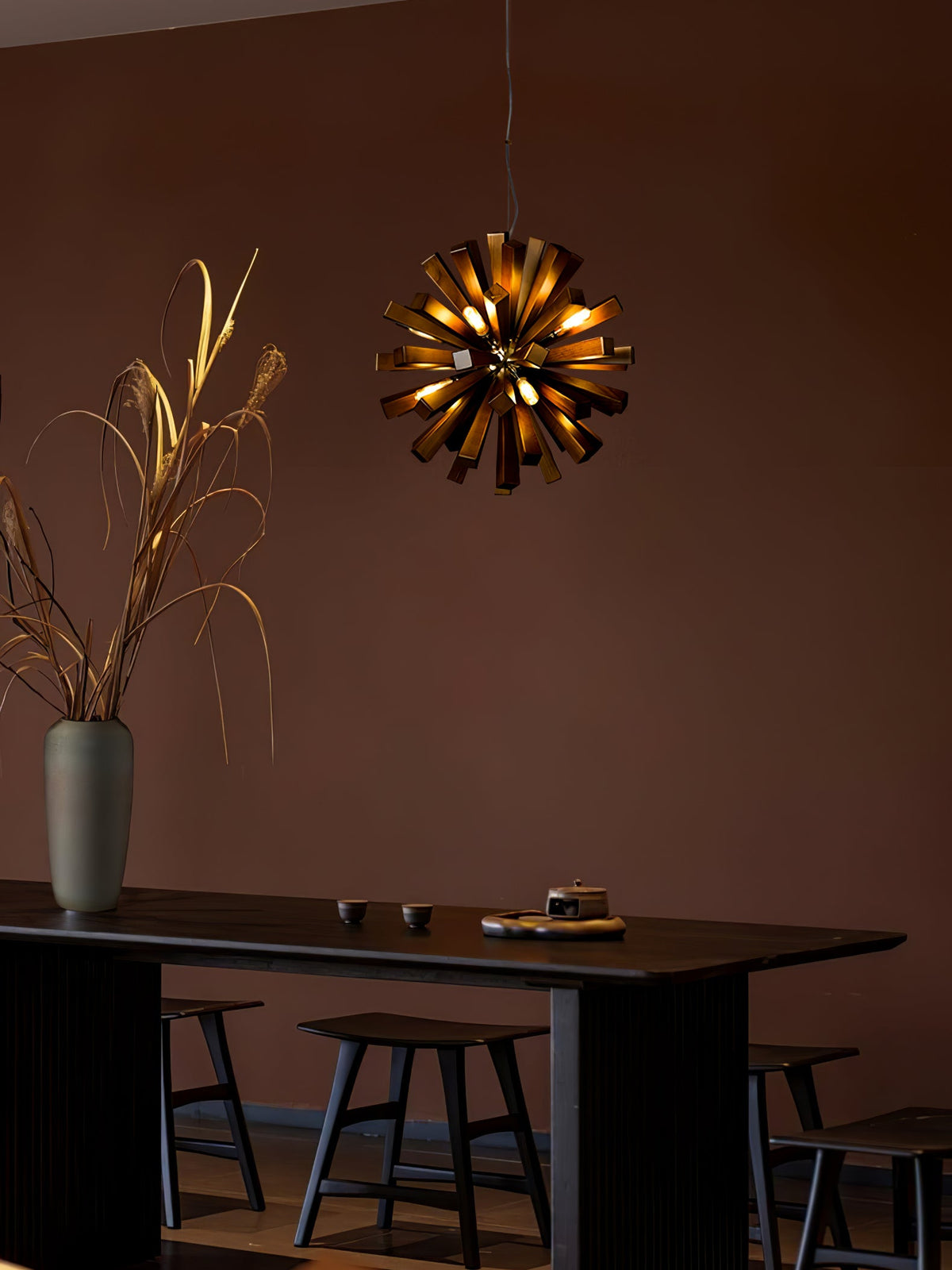 Nova Burst Wooden Chandelier – Modern Sculptural LED Pendant Light