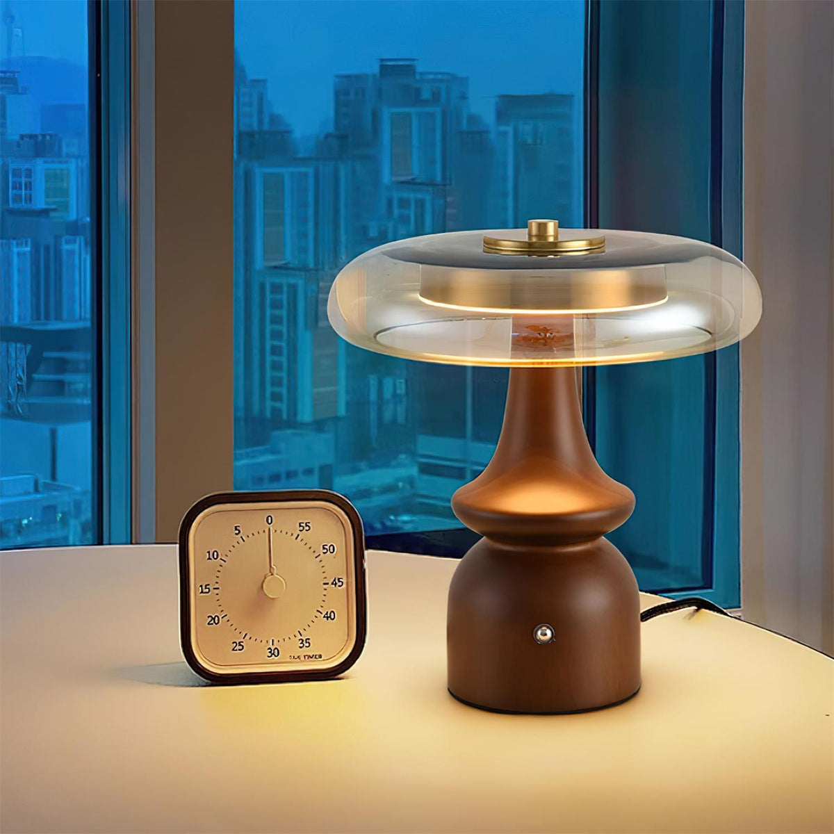 nova-table-lamp