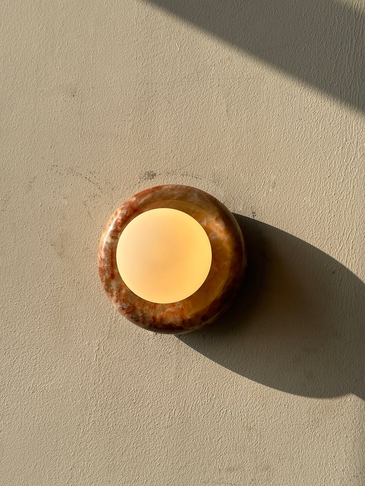 novi-jade-wall-lamp