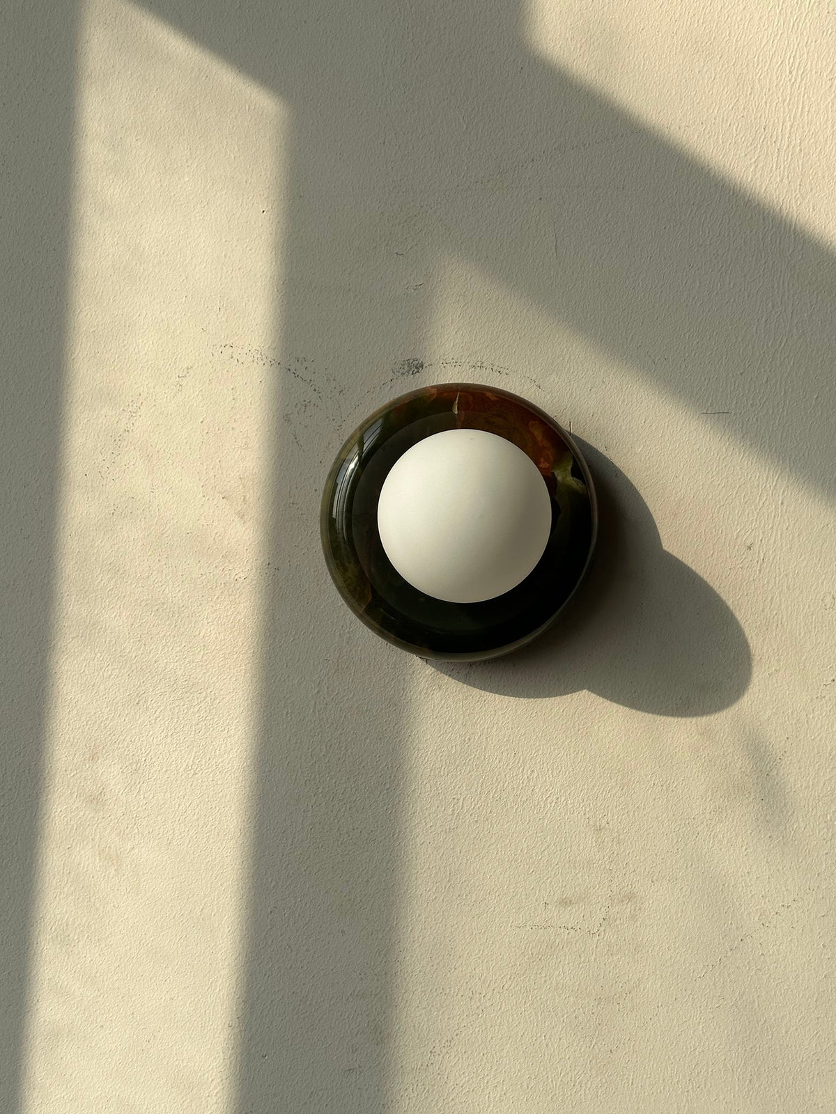 novi-jade-wall-lamp