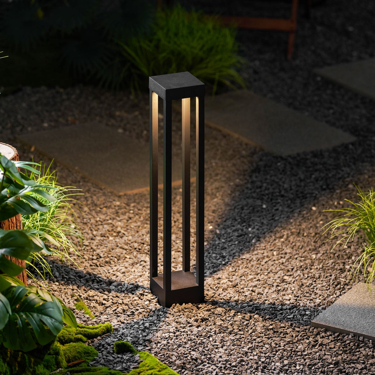 Obsidian Post Outdoor Bollard Light – Minimalist Black Aluminum LED