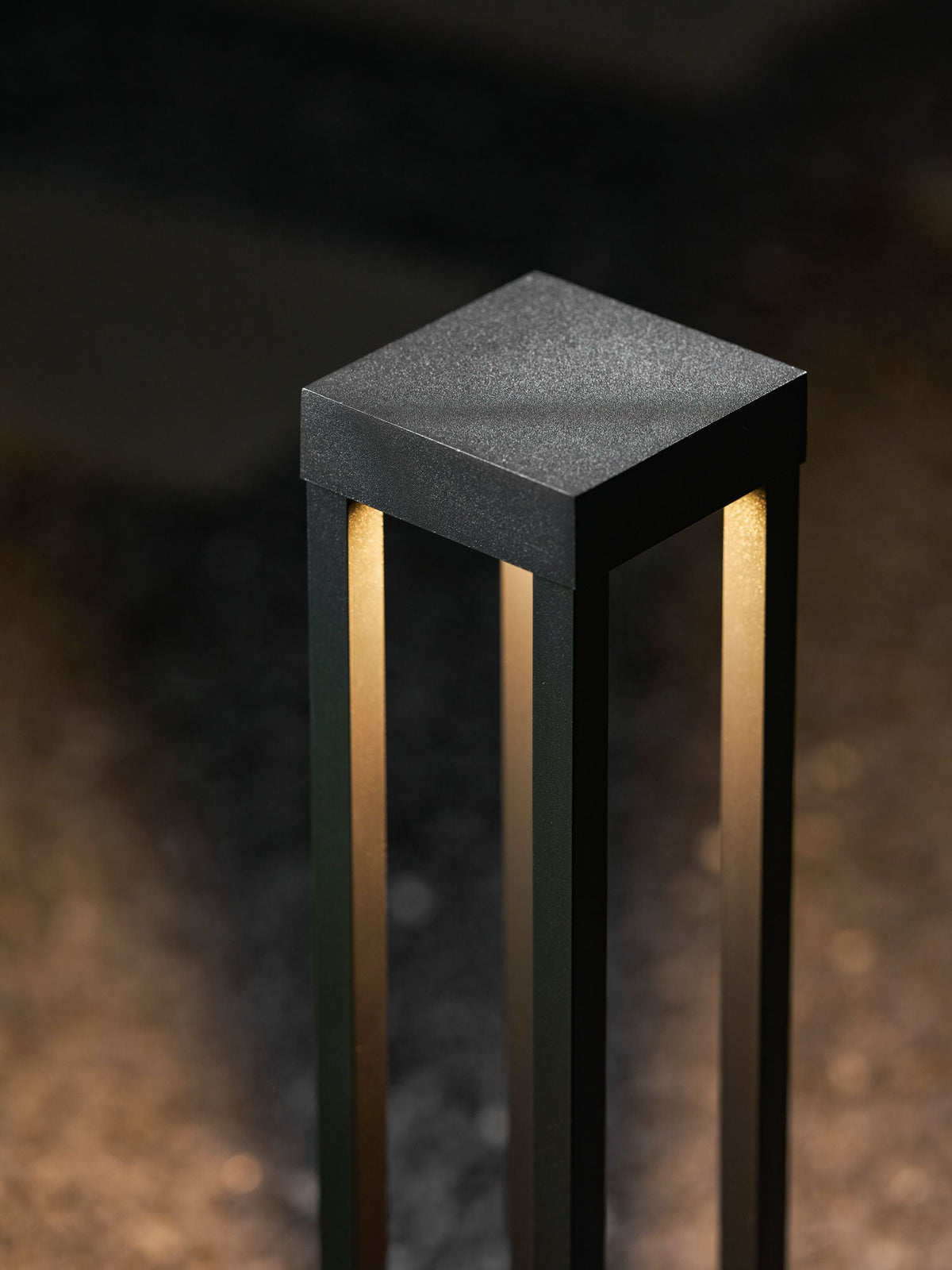 Obsidian Post Outdoor Bollard Light – Minimalist Black Aluminum LED