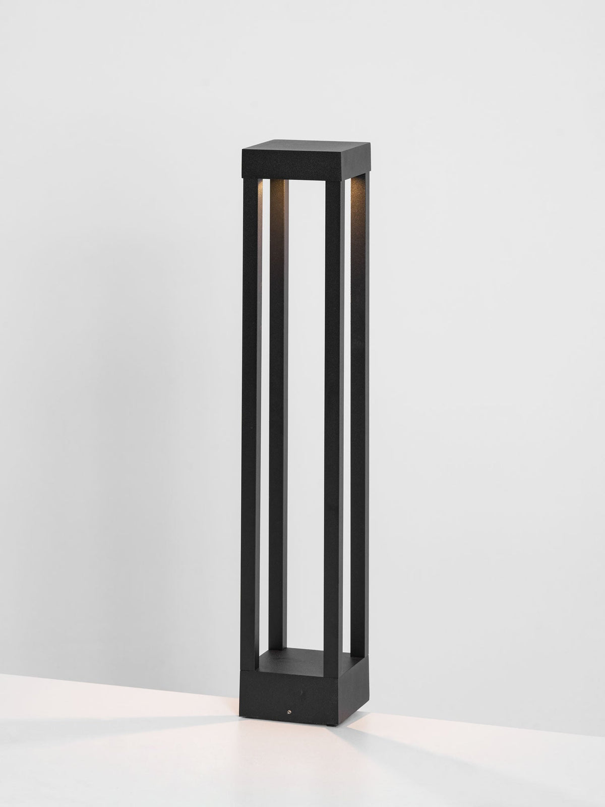 Obsidian Post Outdoor Bollard Light – Minimalist Black Aluminum LED