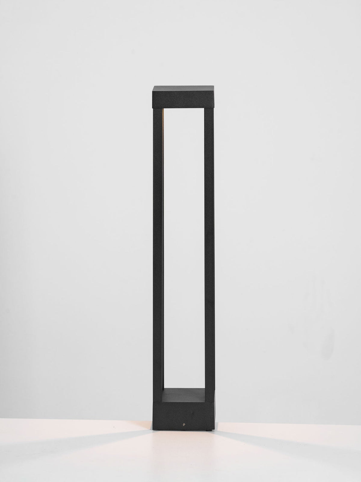 Obsidian Post Outdoor Bollard Light – Minimalist Black Aluminum LED
