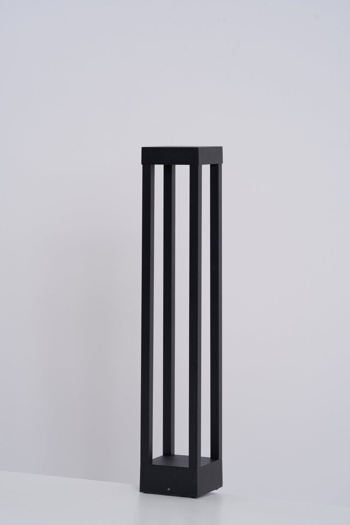 Obsidian Post Outdoor Bollard Light – Minimalist Black Aluminum LED