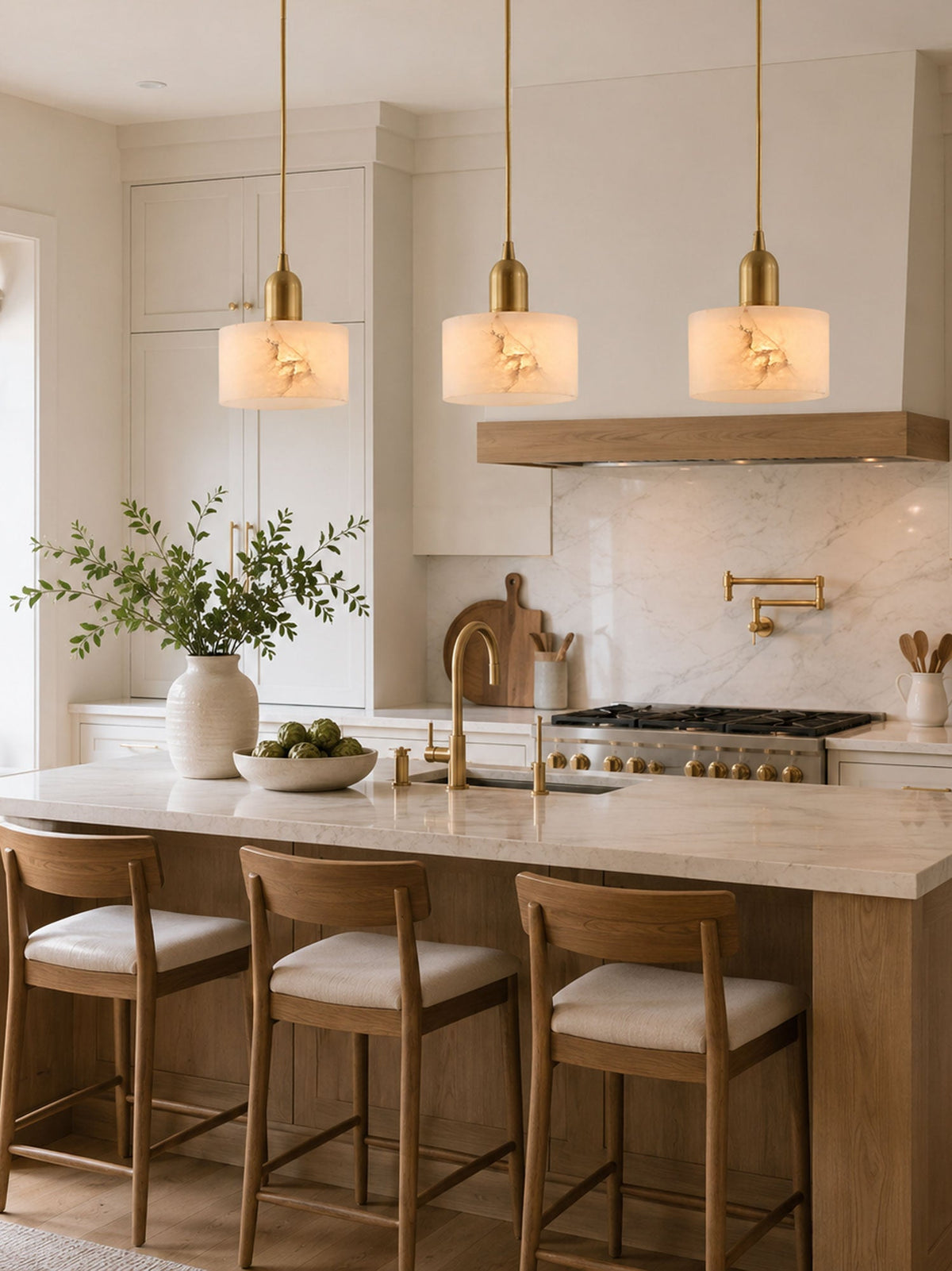 Odyssey Alabaster Pendant Light – Natural Stone & Brass Modern Hanging Lamp