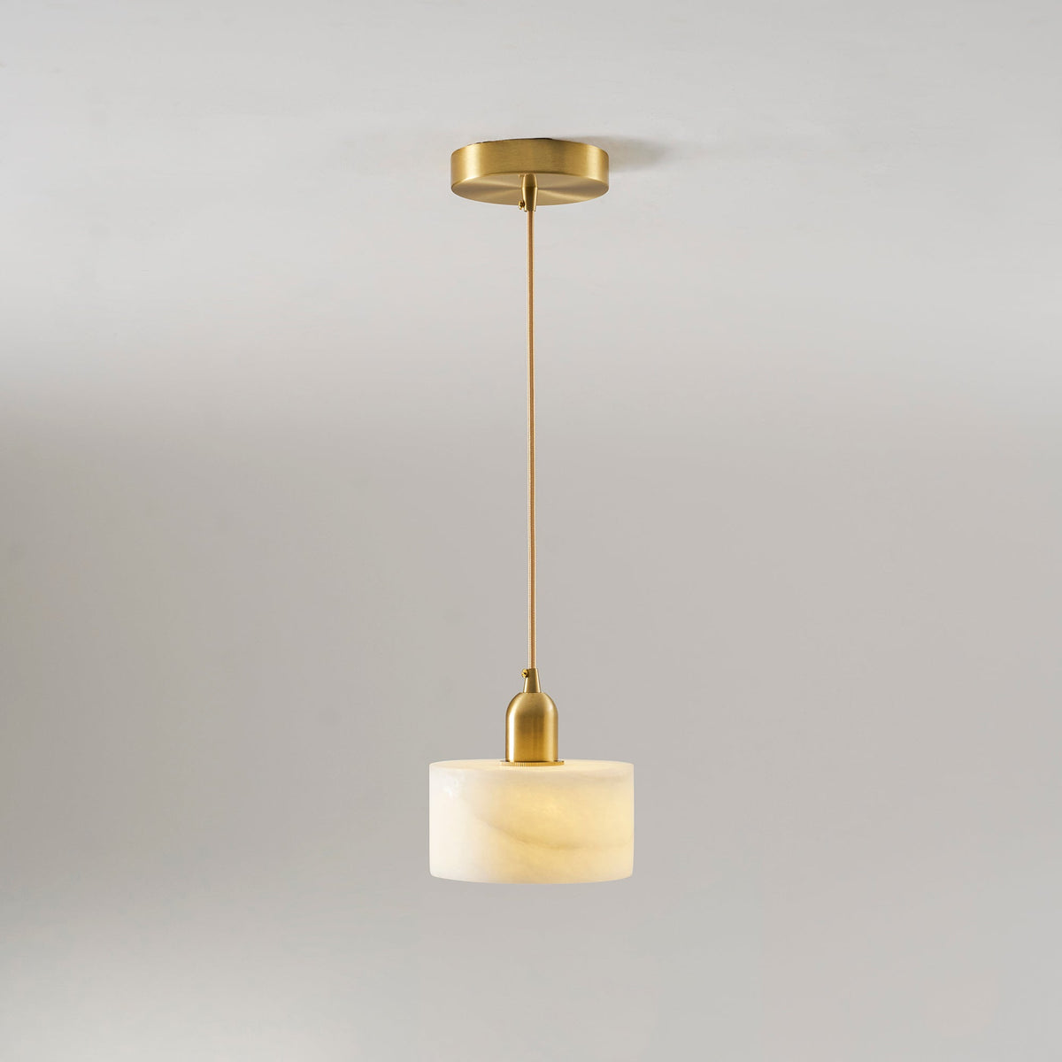 Odyssey Alabaster Pendant Light – Natural Stone & Brass Modern Hanging Lamp