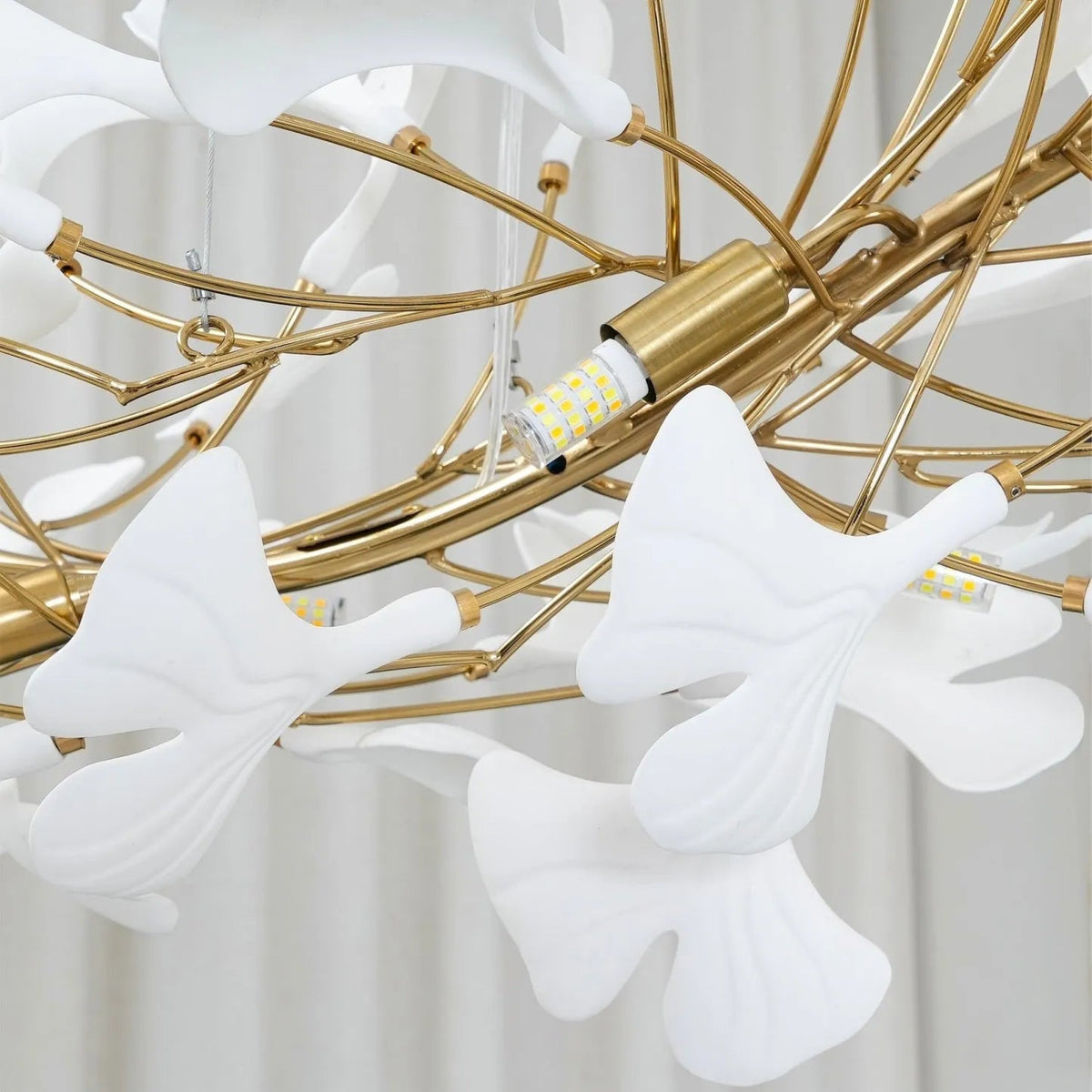 Modern Minimalist Ceramic Ginkgo Leaf Art Chandelier