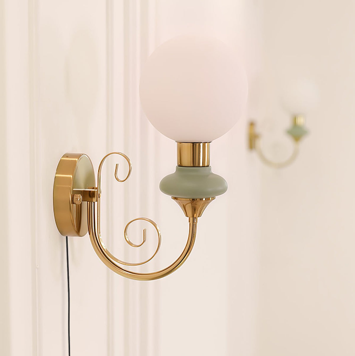 Onyx Plug-in Wall Sconce with Green Glass Shade in Gold Finish