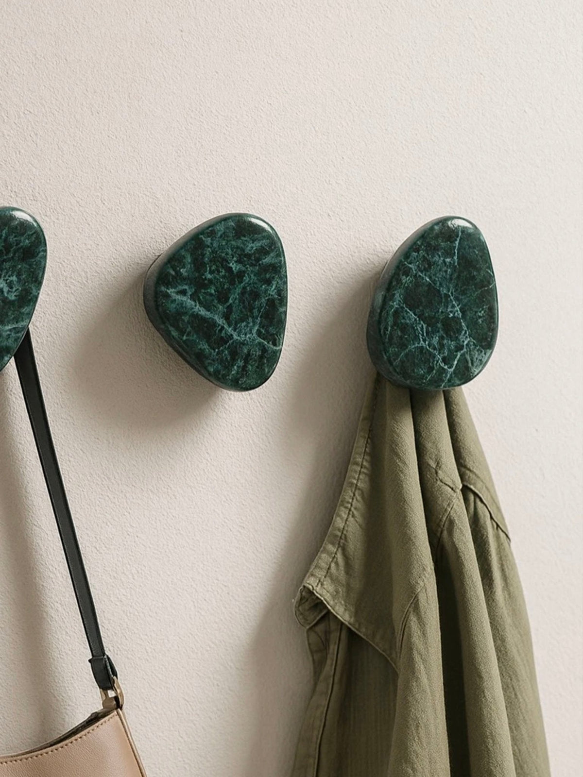 Amber Onyx Wall Coat Hook – Sculptural Marble Hook for Entryway and Living Spaces