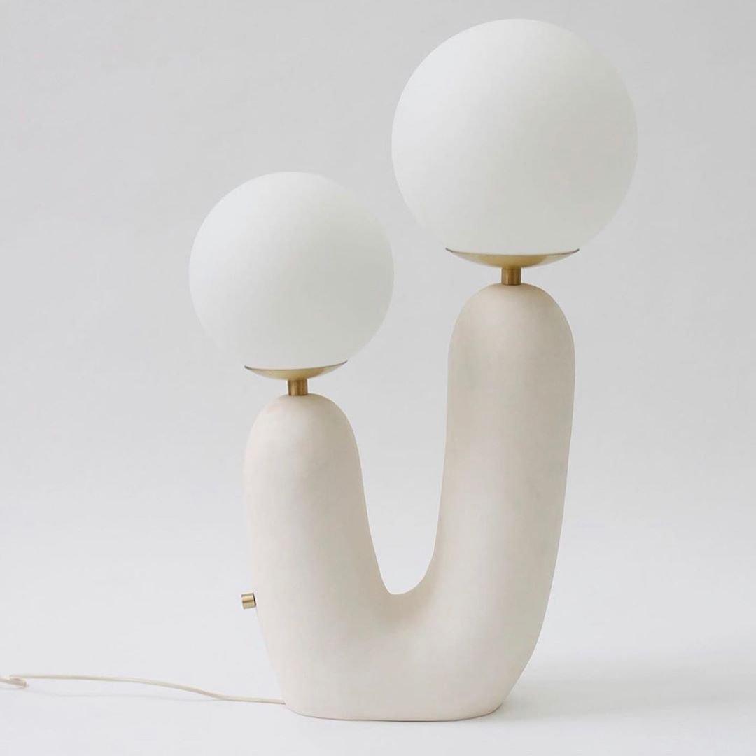 Oo_Smooth_Table_Lamp