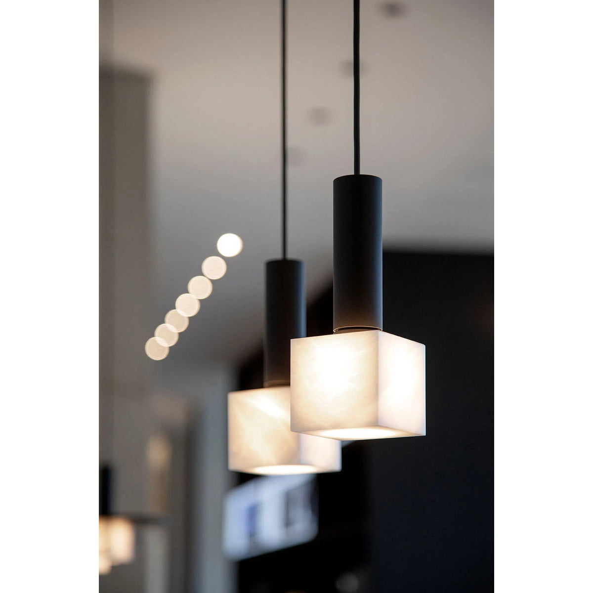oran-alabaster-pendant-lamp