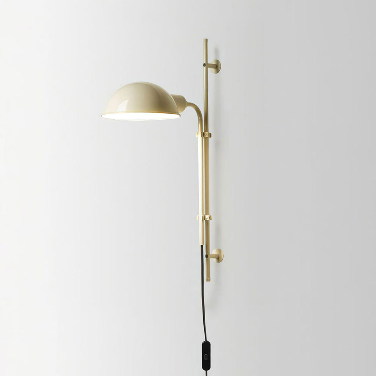 orbis-wall-lamp