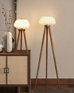 orbit-tripod-table-lamp