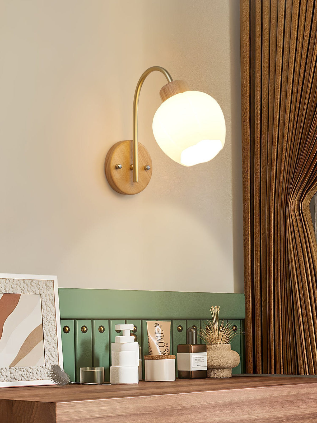Orchid Wood Wall Lamp