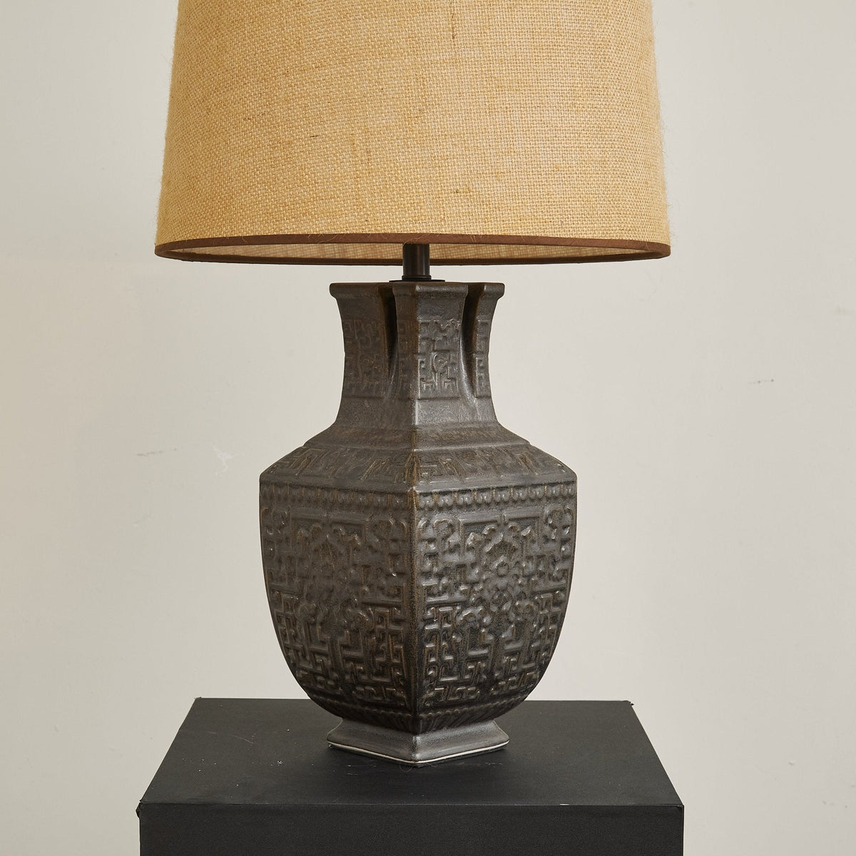Orendi Ceramic Table Lamp with Linen Shade for Bedroom and Living Room