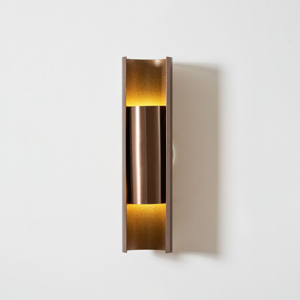 nyx-wall-lamp