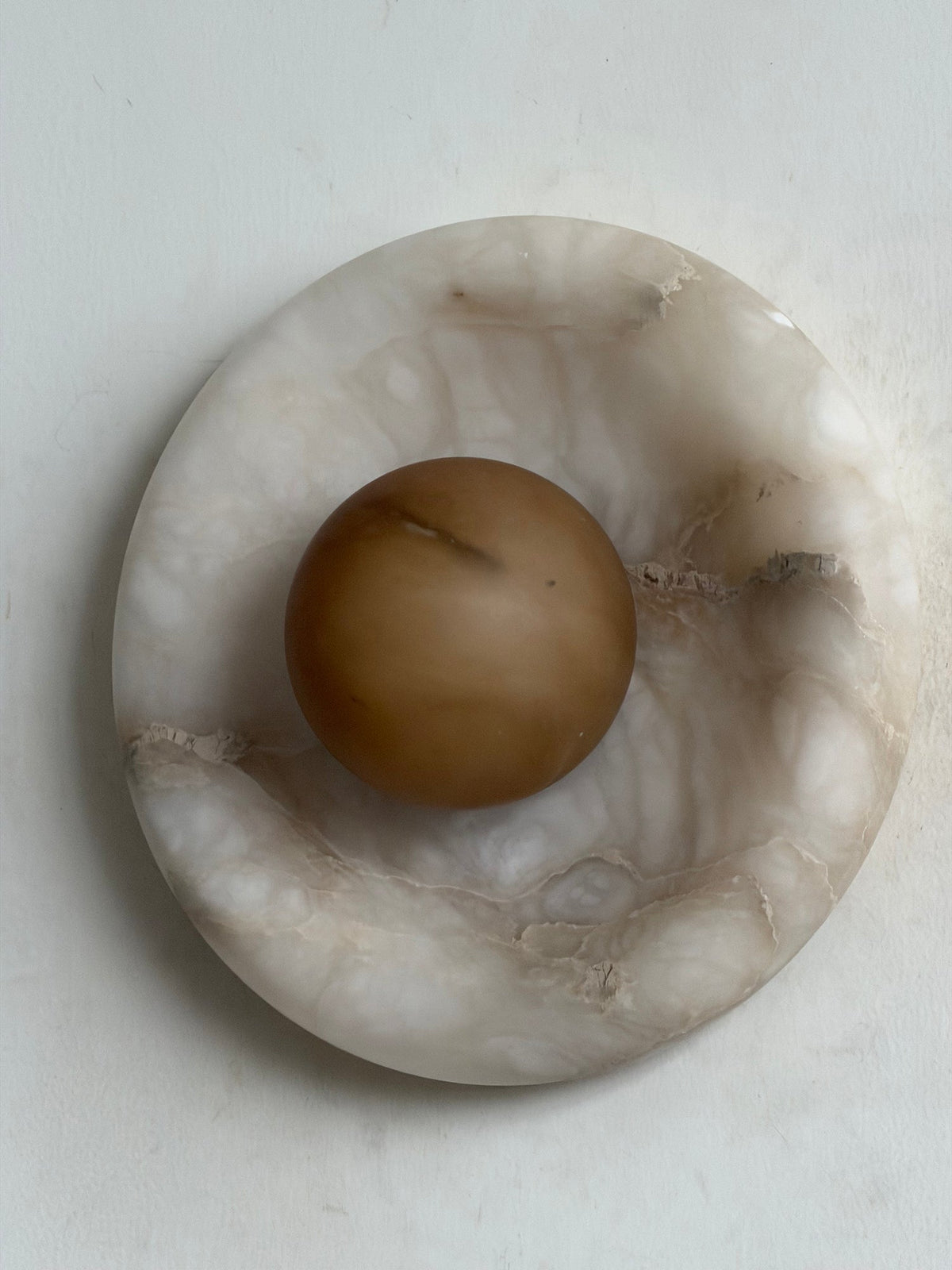 orli-alabaster-wall-lamp