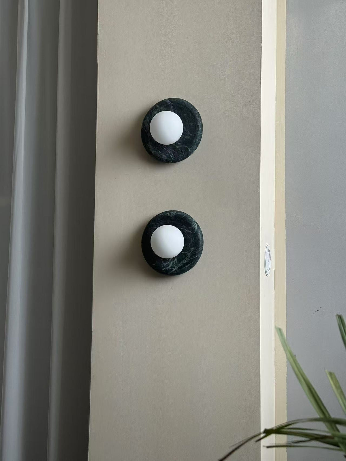 orli-dark-green-marble-sconce