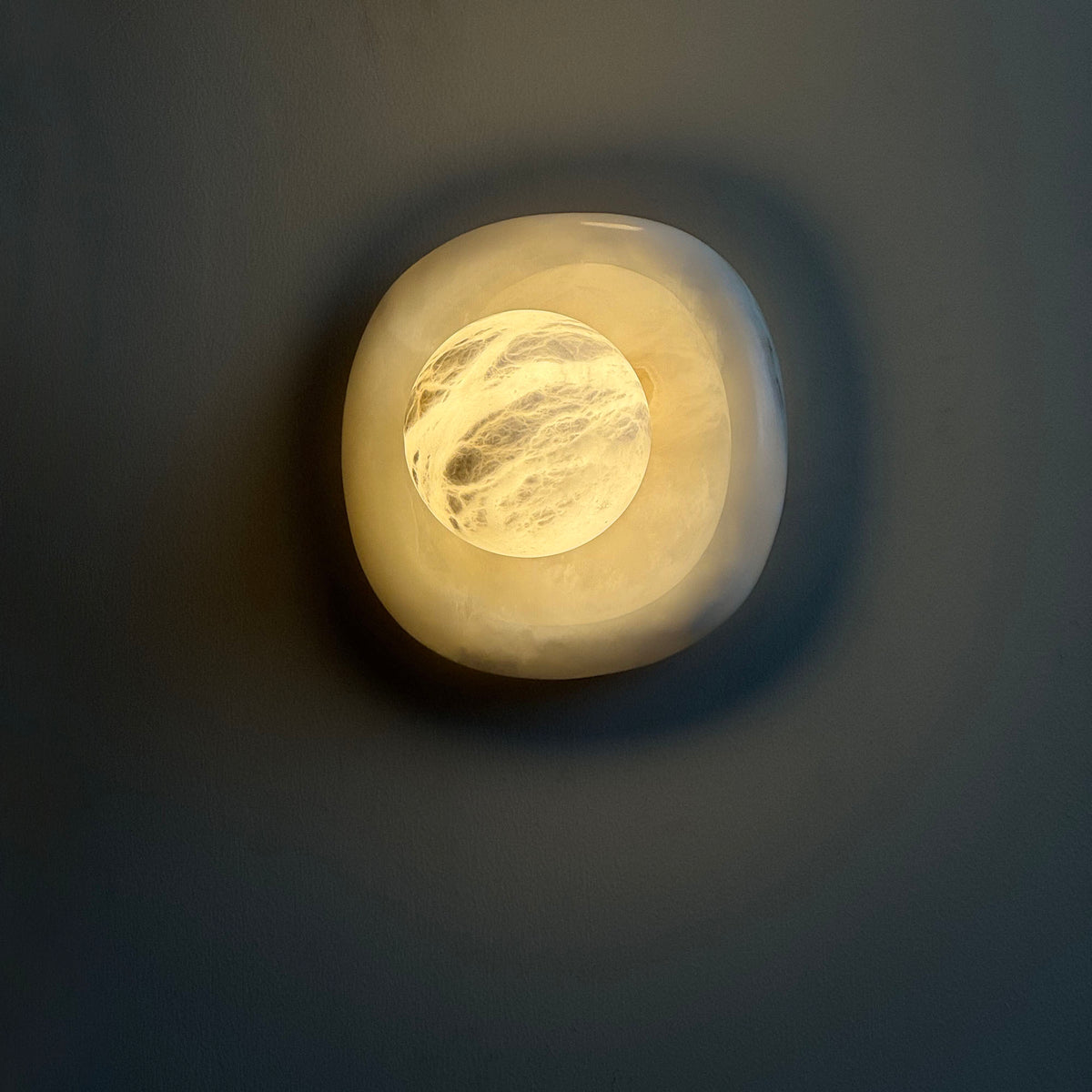 orli-square-wall-lamp
