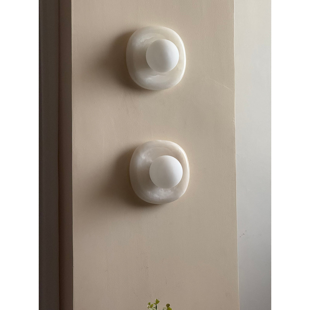 orli-square-wall-lamp