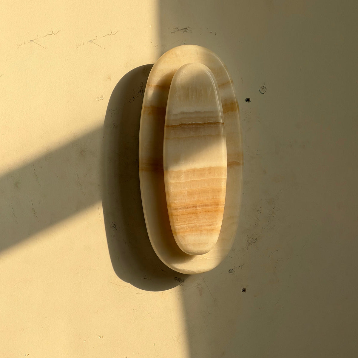 oro-onyx-wall-lamp