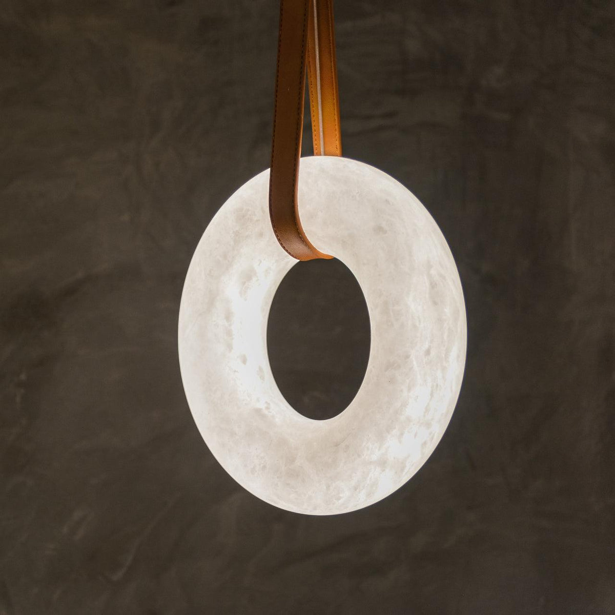oslo-alabaster-pendant-lamp