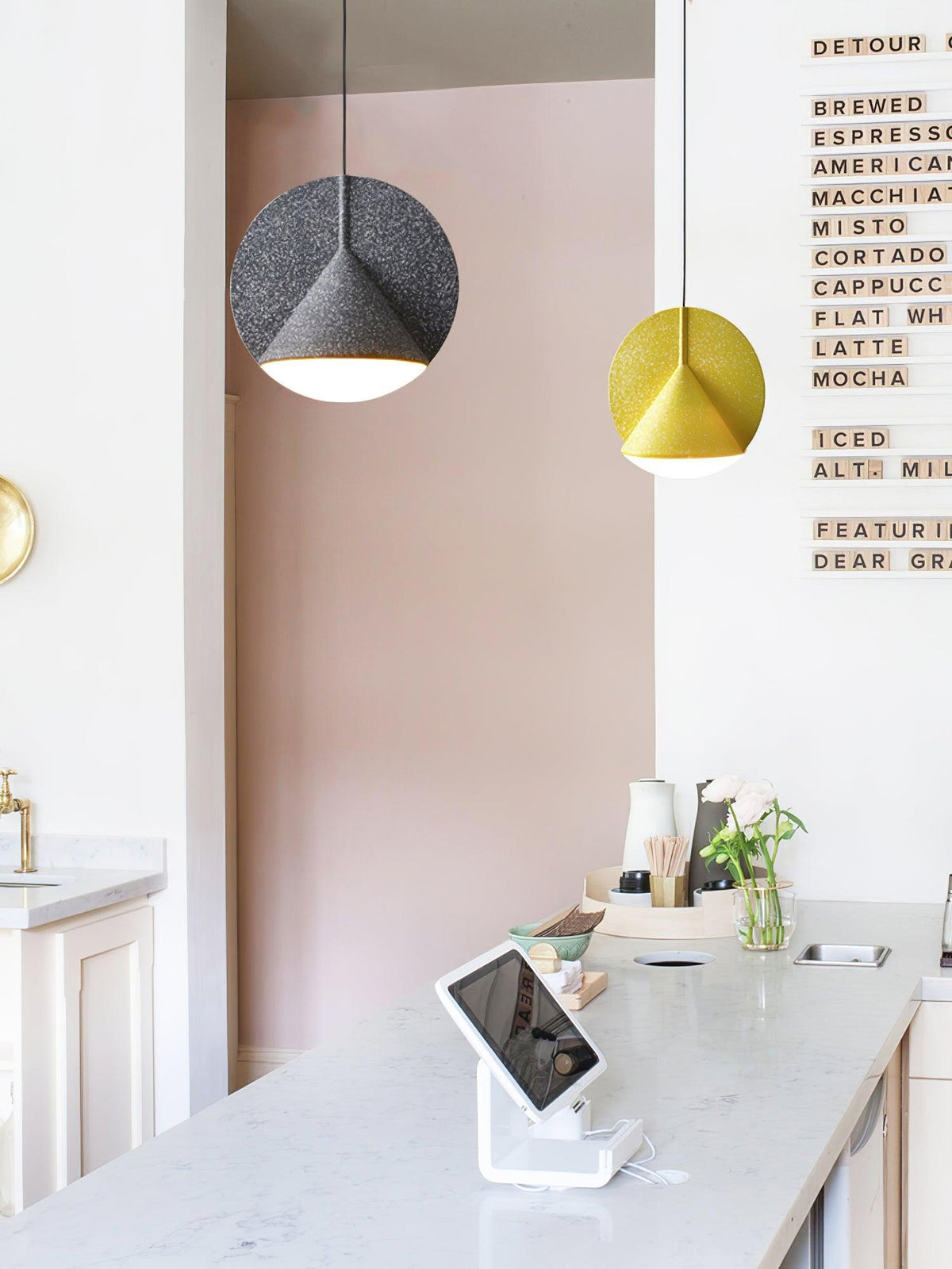 ossa-resin-pendant-lamp