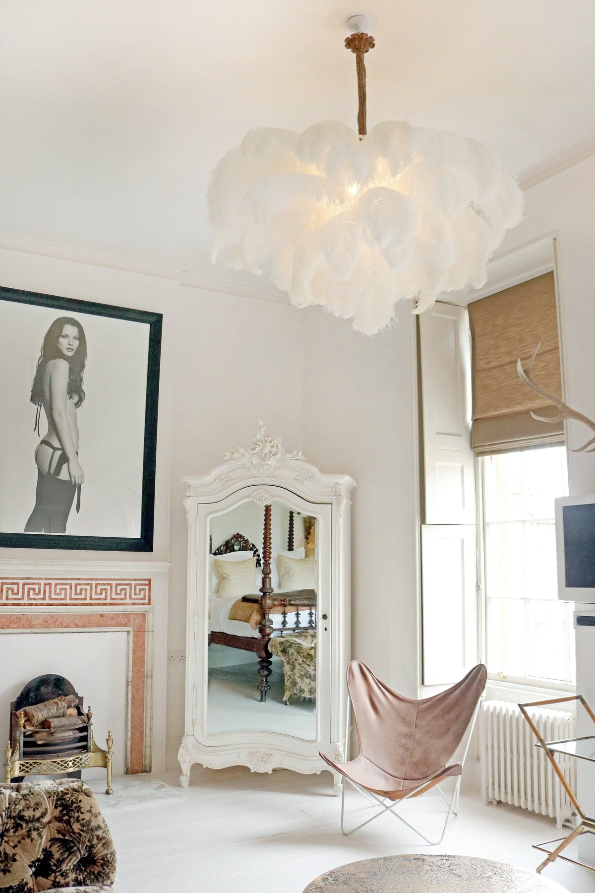 Ostrich Feather Pendant Lamp