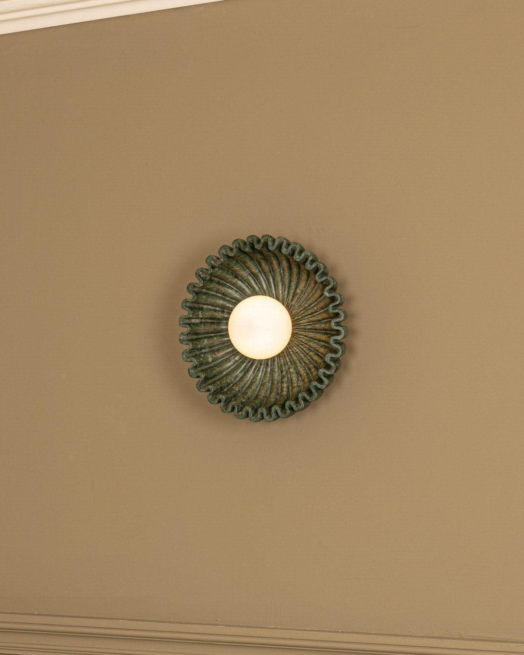 ostro-marble-wall-lamp