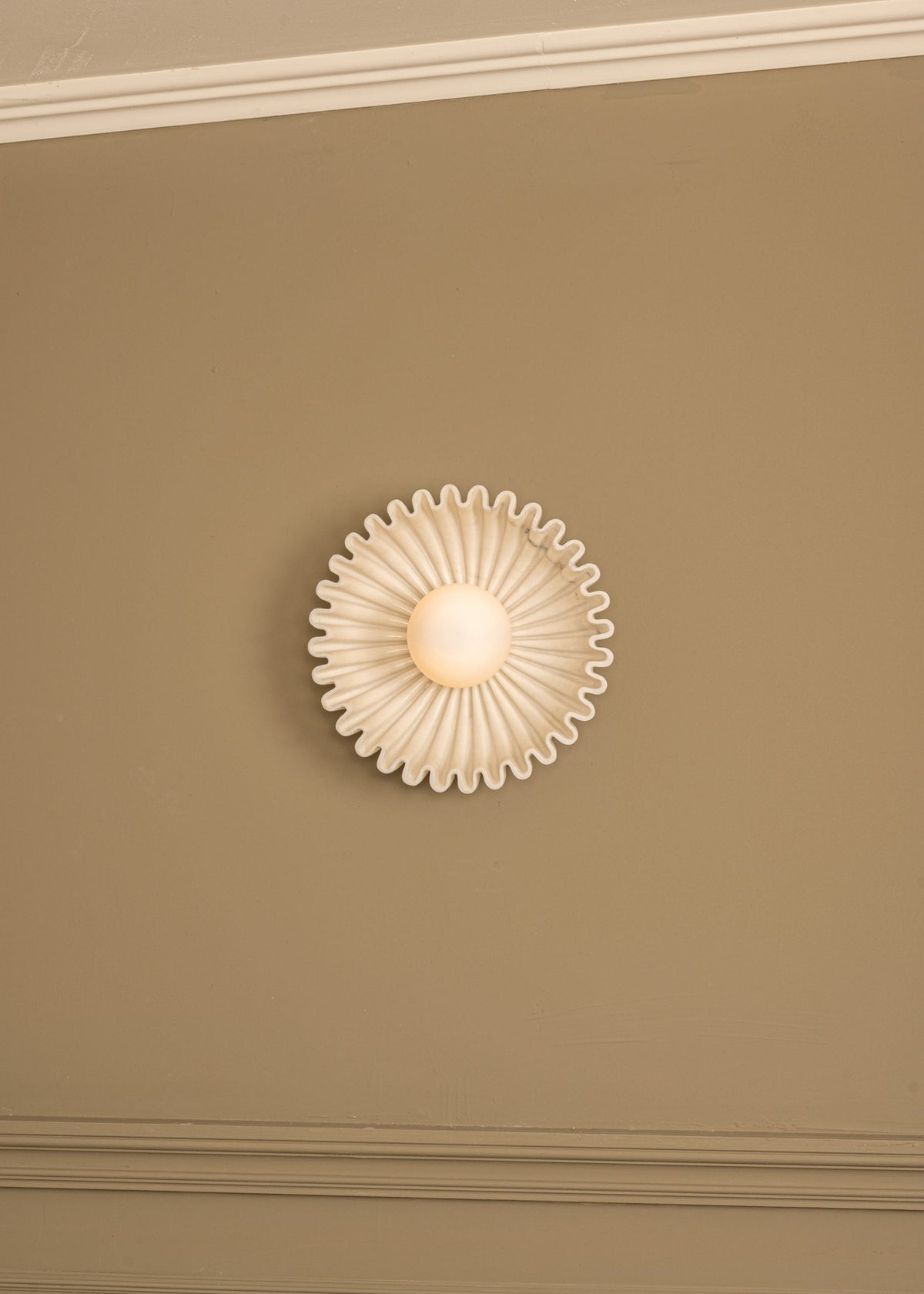 ostro-marble-wall-lamp
