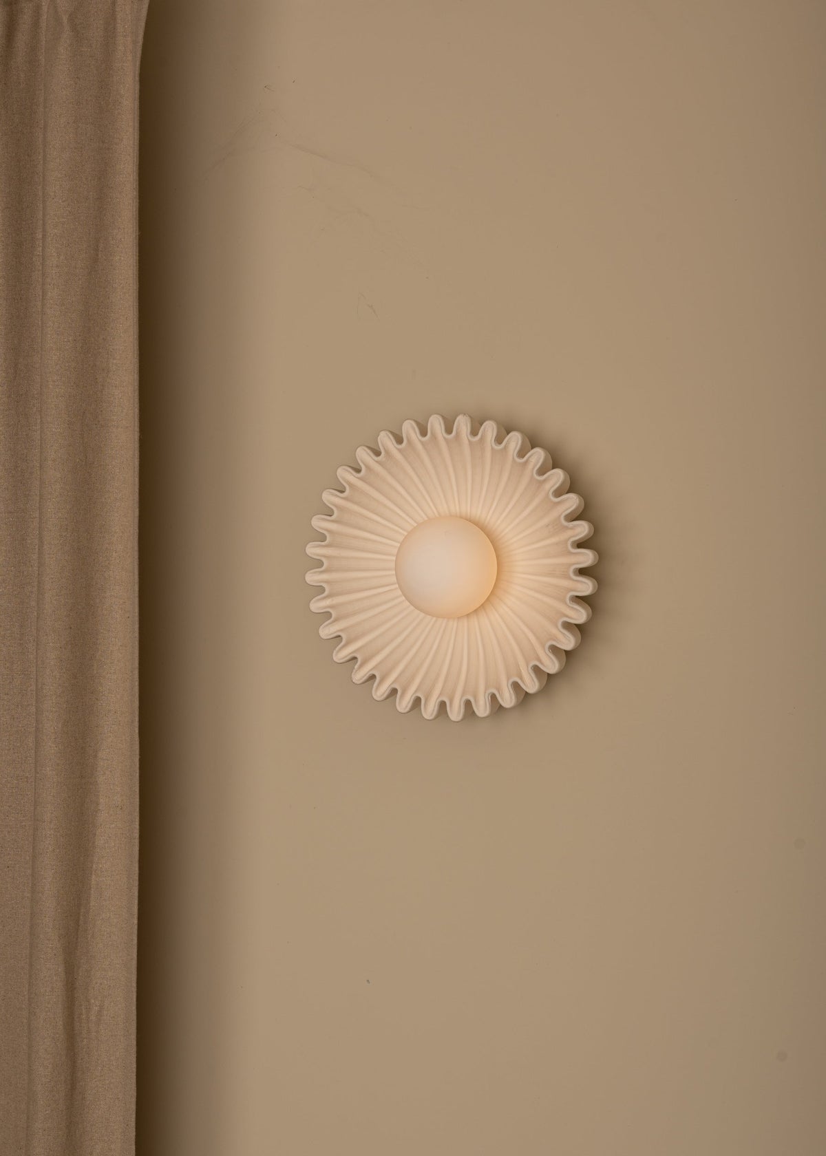 ostro-marble-wall-lamp
