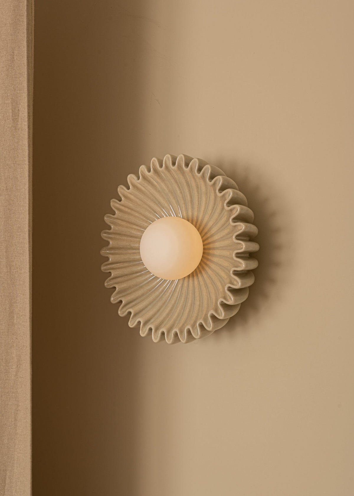 ostro-marble-wall-lamp