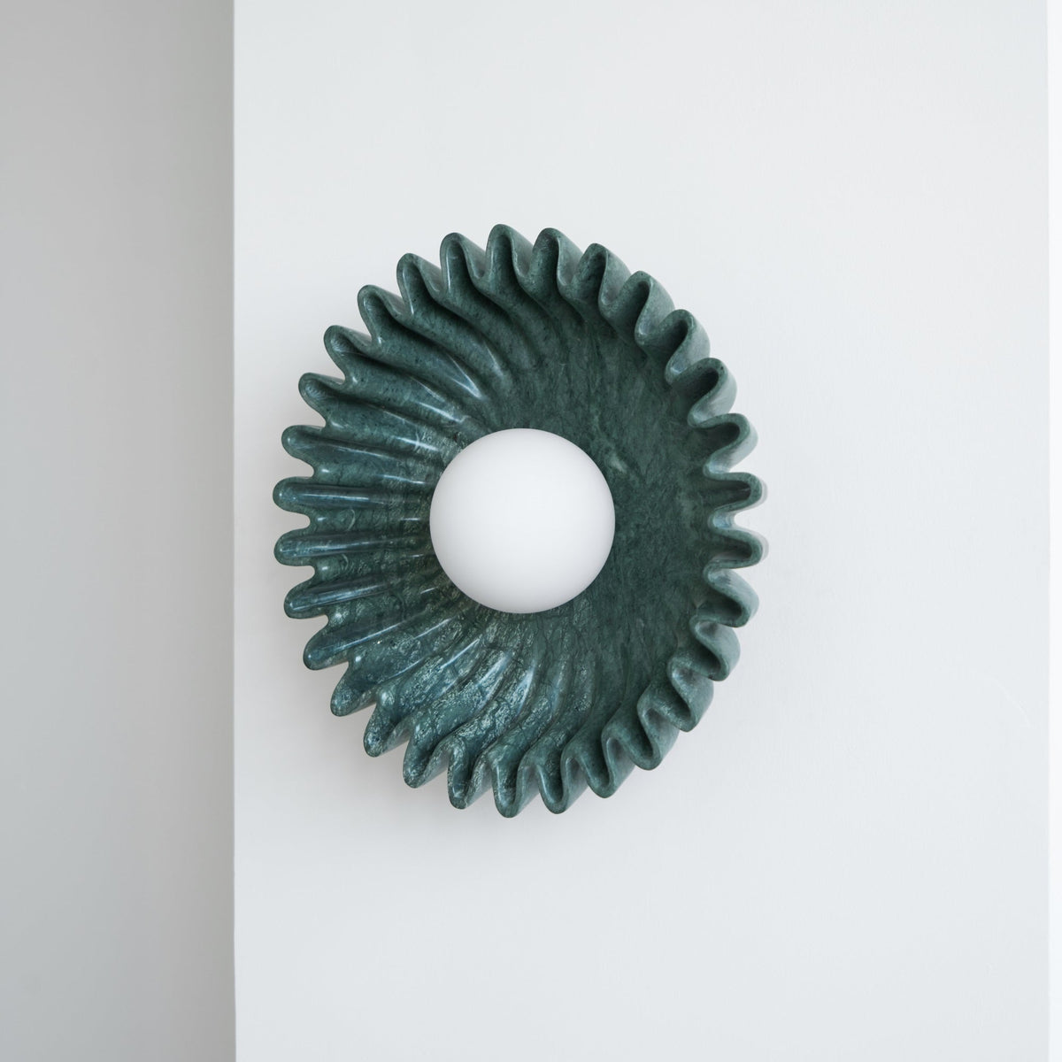 ostro-marble-wall-lamp