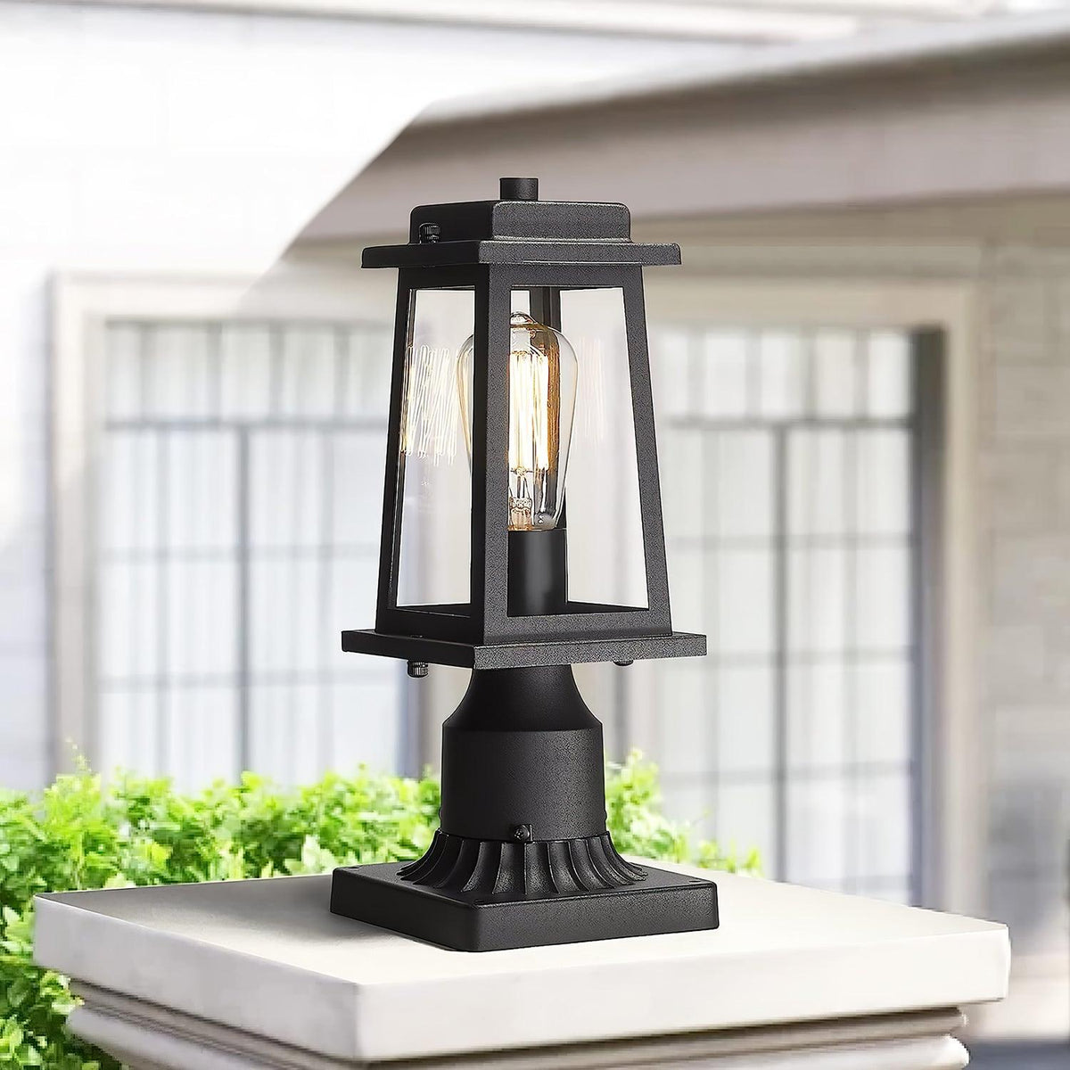 Classic Black Outdoor Lantern Post Light with Tempered Glass Shade
