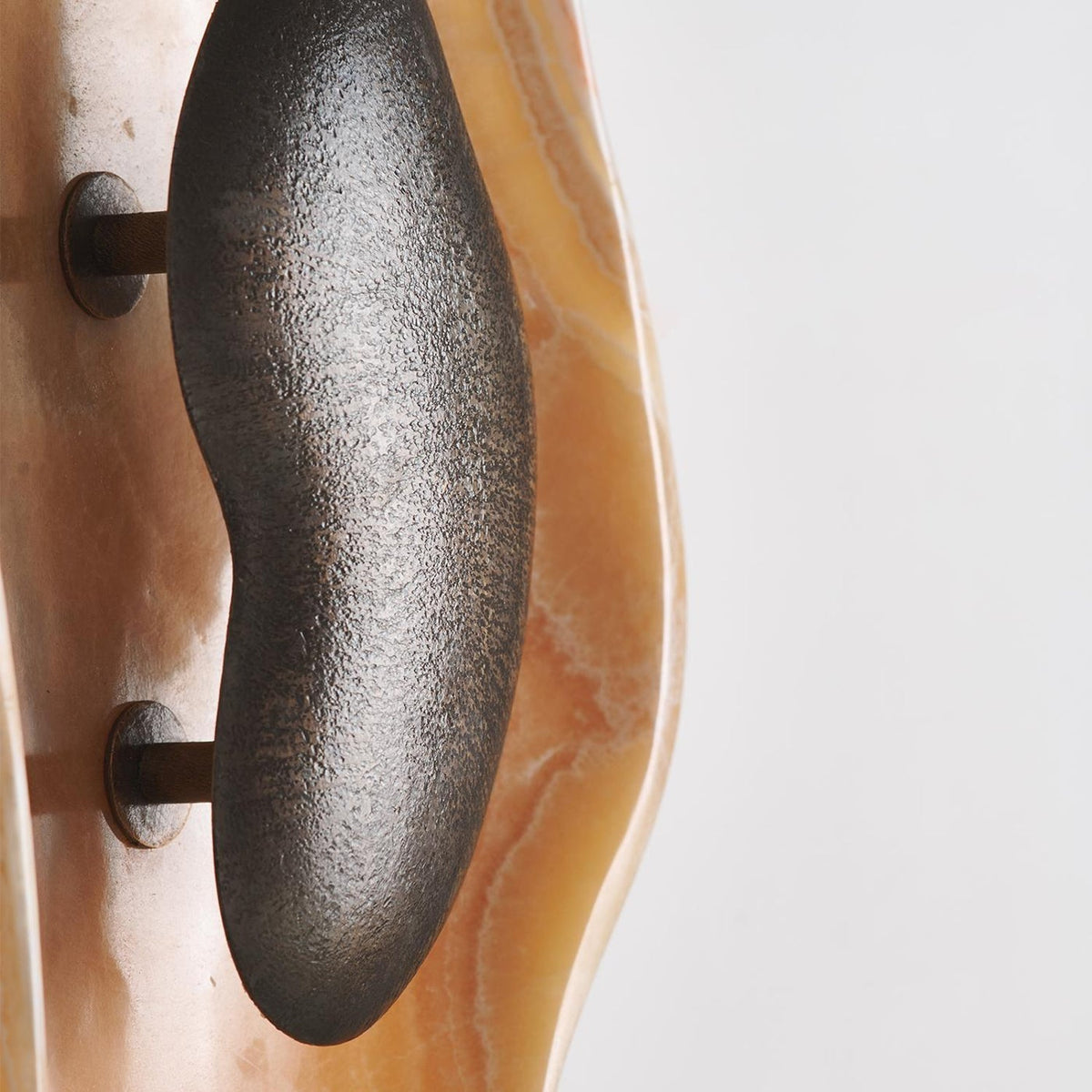 oyster-hammered-onyx-sconce