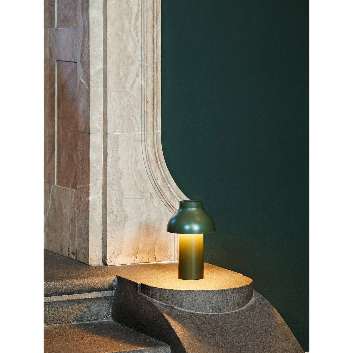 pc-portable-table-lamp