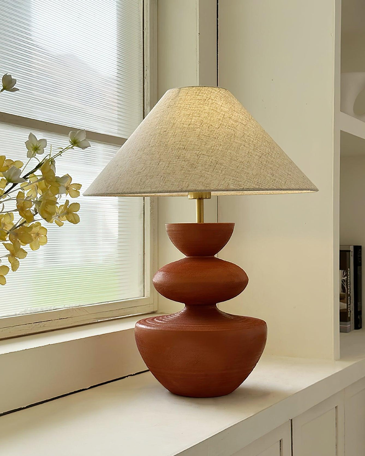 painted-table-lamp