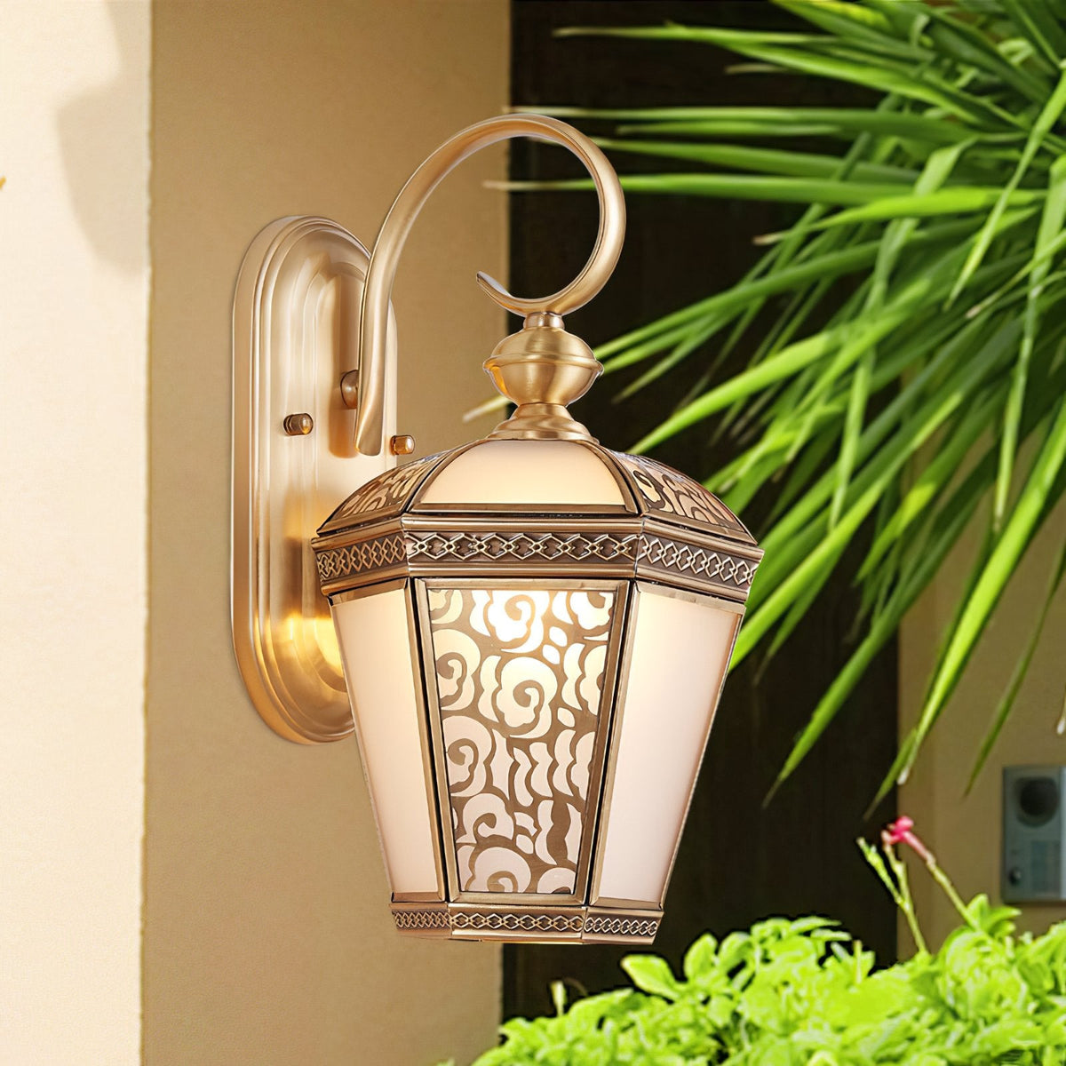 Palace Pattern Wall Lamp