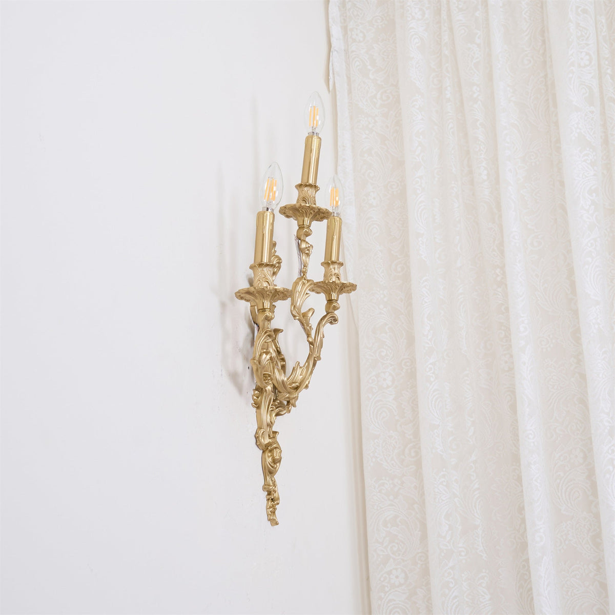 palace-wall-light