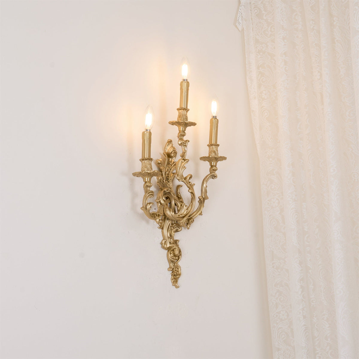 palace-wall-light