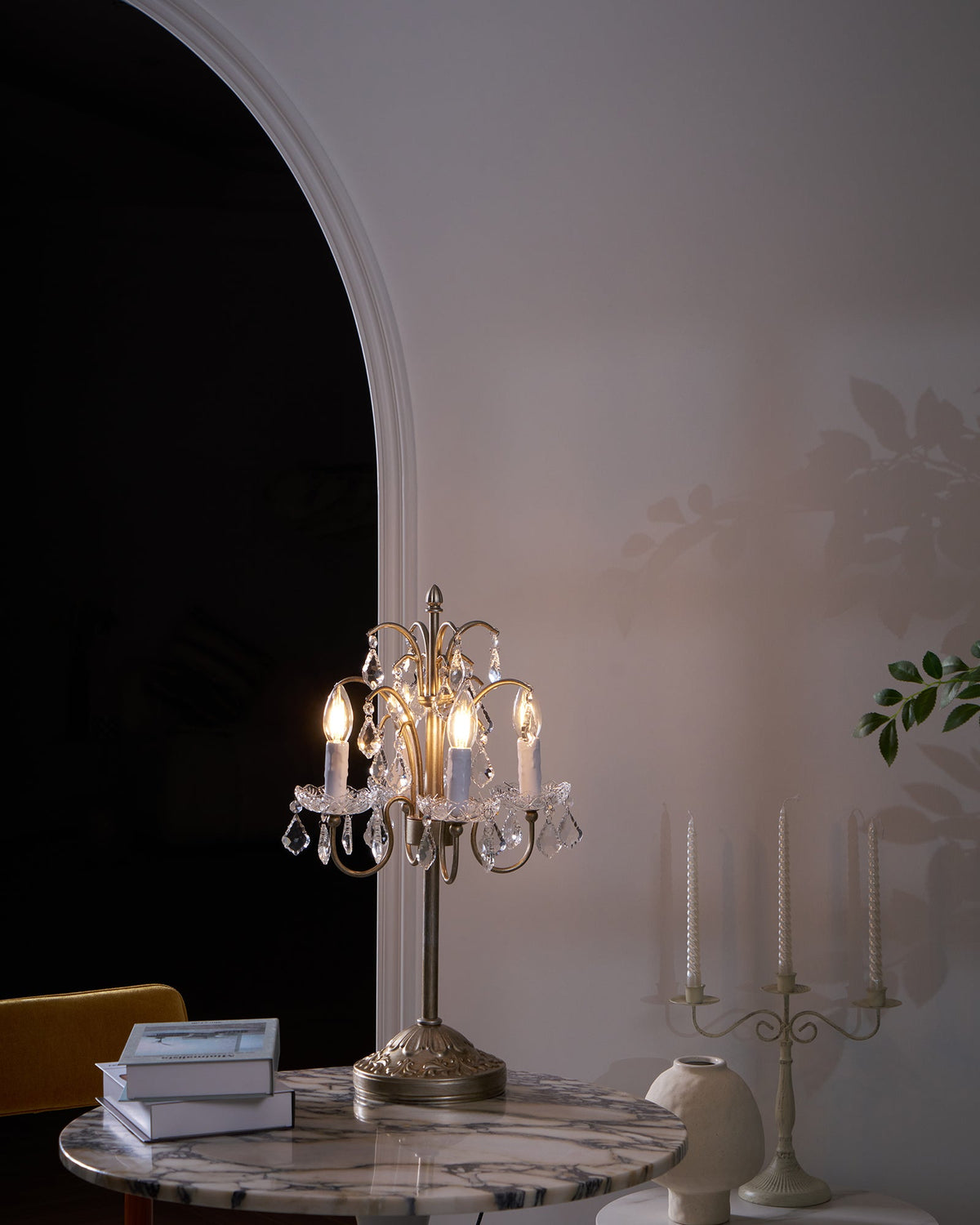 palais-crystal-table-lamp