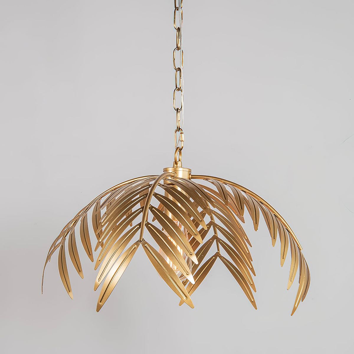 palm-pendant-light
