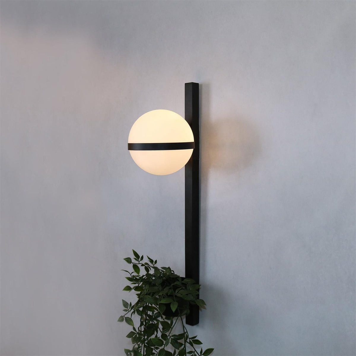 palma-wall-lamp
