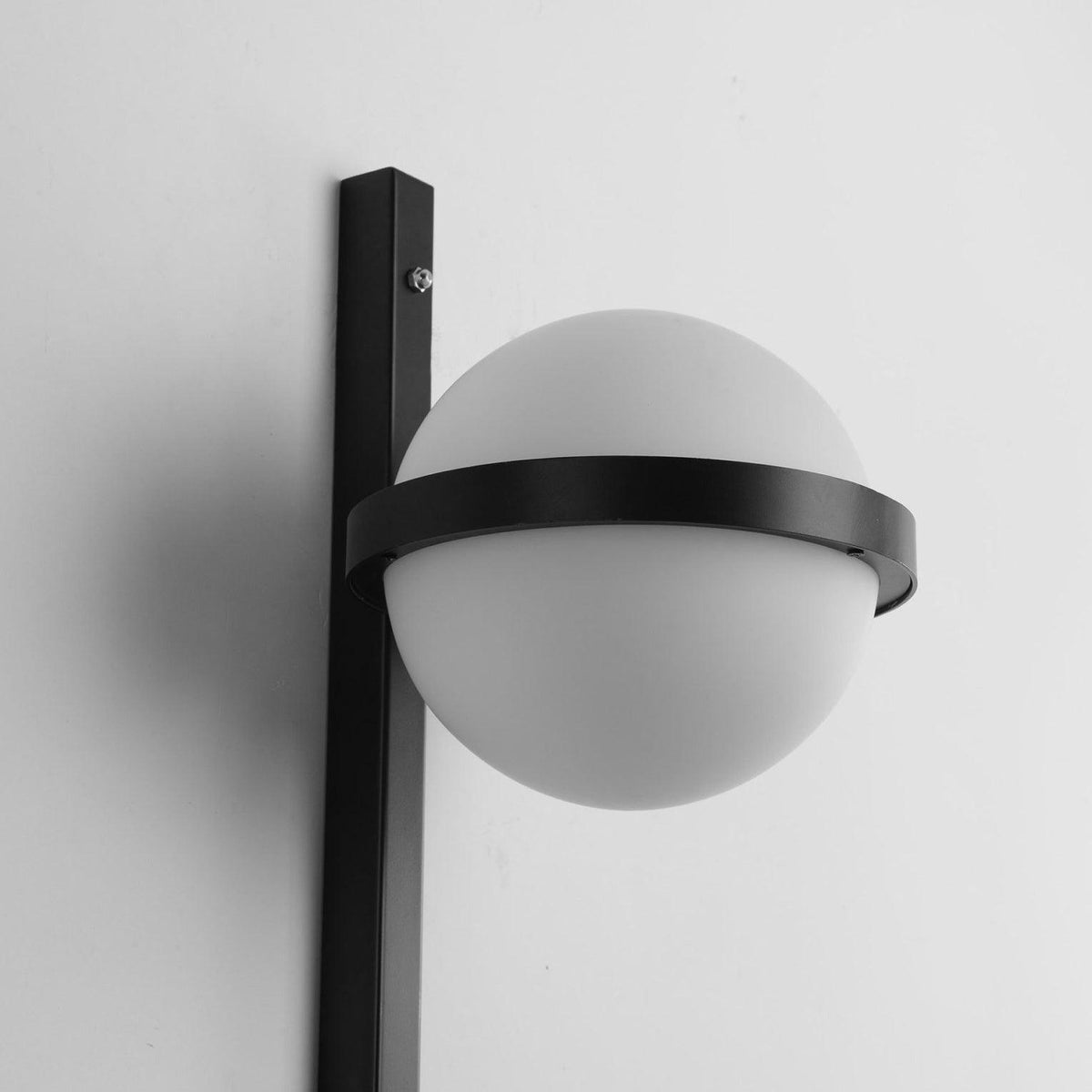 palma-wall-lamp