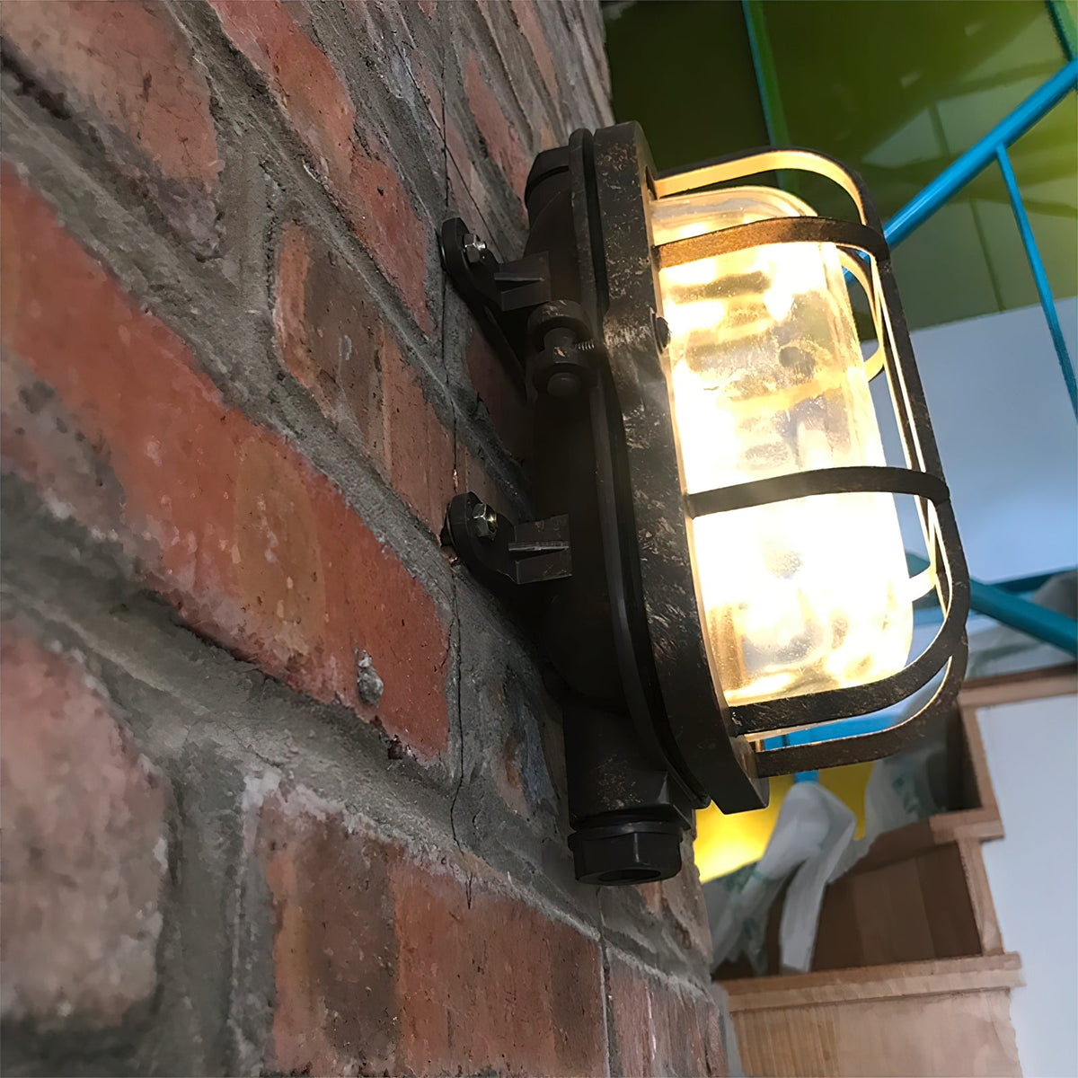 hamilton-wall-light